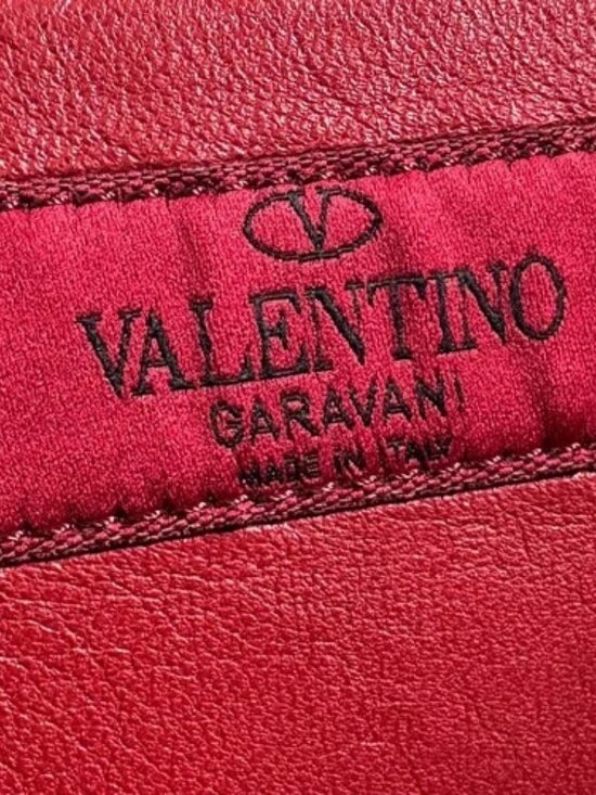 Auth Valentino Garavani Rockstud Backpack Red/Gold Leather/Metal - z9017